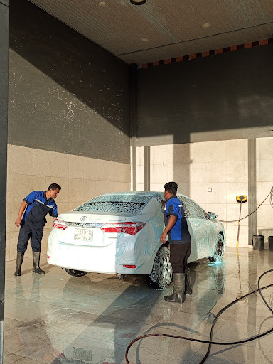 Shiny Stars Car Wash مغسلة شايني ستارز للسيارات